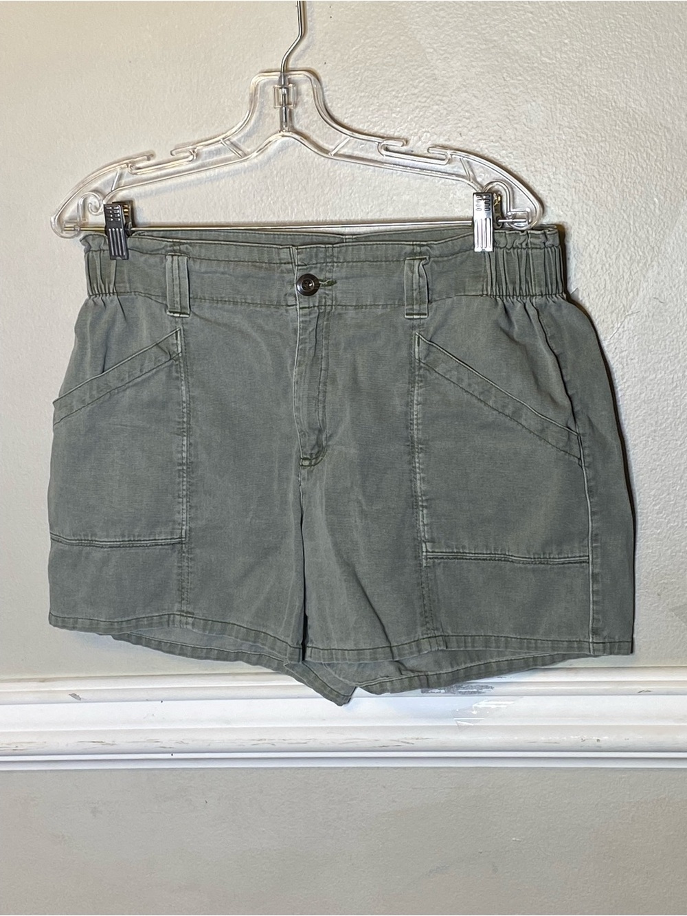 Old Navy Olive Green Cargo Shorts for Women